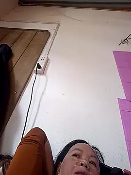 Snapshot of cunconcute chatting on 11/15/25, 03:37 cunconcute online show from 11/15/25, 03:37