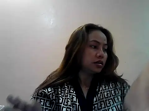 Snapshot of Amarrahlyn chatting on 11/01/25, 09:28 Amarrahlyn online show from 11/01/25, 09:28