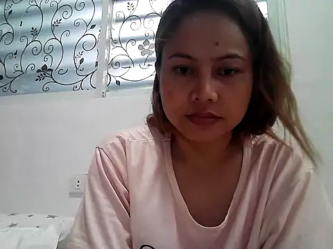 Snapshot of Amarrahlyn chatting on 12/02/25, 11:00 Amarrahlyn online show from 12/02/25, 11:00