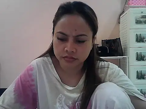 Snapshot of Amarrahlyn chatting on 01/06/26, 01:09 Amarrahlyn online show from 01/06/26, 01:09