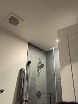 Snapshot of LoveDreaux chatting on 12/19/25, 10:39 LoveDreaux online show from 12/19/25, 10:39