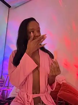 Snapshot of LoveDreaux chatting on 02/27/26, 05:18 LoveDreaux online show from 02/27/26, 05:18