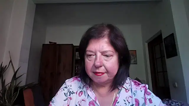 Snapshot of Violet_Pulse chatting on 09/24/25, 11:57 Violet Pulse online show from 09/24/25, 11:57