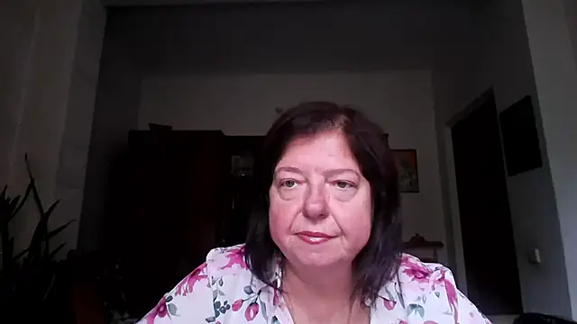 Snapshot of Violet_Pulse chatting on 09/28/25, 11:37 Violet Pulse online show from 09/28/25, 11:37