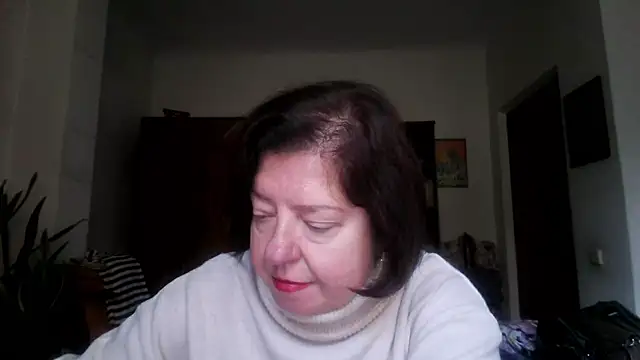 Snapshot of Violet_Pulse chatting on 10/26/25, 10:21 Violet Pulse online show from 10/26/25, 10:21