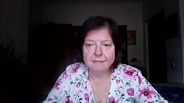 Snapshot of Violet_Pulse chatting on 11/11/25, 08:47 Violet Pulse online show from 11/11/25, 08:47