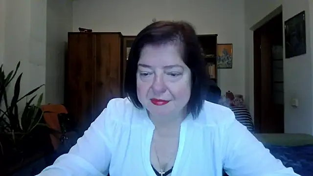 Snapshot of Violet_Pulse chatting on 11/28/25, 09:01 Violet Pulse online show from 11/28/25, 09:01