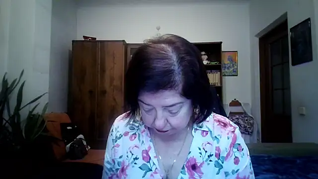 Snapshot of Violet_Pulse chatting on 12/01/25, 09:58 Violet Pulse online show from 12/01/25, 09:58