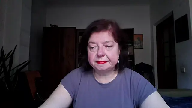 Snapshot of Violet_Pulse chatting on 04/25/26, 01:36 Violet Pulse online show from 04/25/26, 01:36