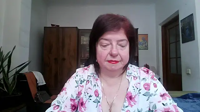 Snapshot of Violet_Pulse chatting on 04/30/26, 01:39 Violet Pulse online show from 04/30/26, 01:39