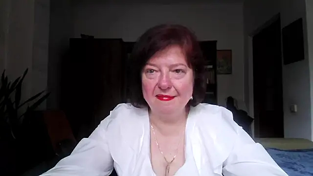 Snapshot of Violet_Pulse chatting on 05/31/26, 10:22 Violet Pulse online show from 05/31/26, 10:22