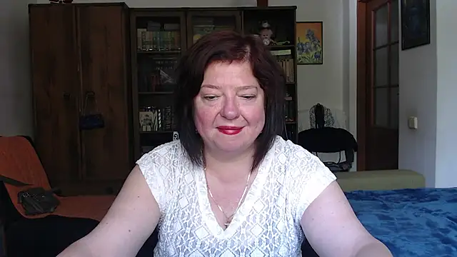 Snapshot of Violet_Pulse chatting on 07/14/26, 10:21 Violet Pulse online show from 07/14/26, 10:21