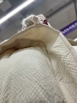 Snapshot of RonnieKiss chatting on 04/23/26, 10:14 RonnieKiss online show from 04/23/26, 10:14