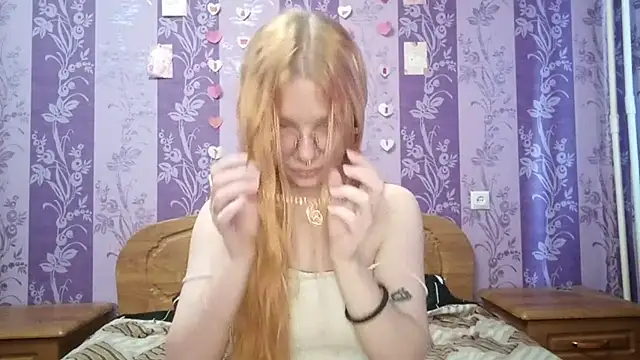 Snapshot of Lutangogansit chatting on 10/30/25, 07:10 Lutangogansit online show from 10/30/25, 07:10