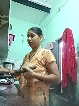 Snapshot of Cute-Charvii chatting on 04/06/26, 01:14 Cute-Charvii online show from 04/06/26, 01:14