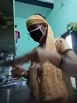 Cute-Charvii online show from 05/19/26, 12:49