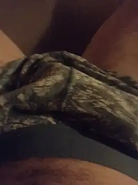 Snapshot of DarkOven chatting on 12/18/25, 11:55 DarkOven online show from 12/18/25, 11:55