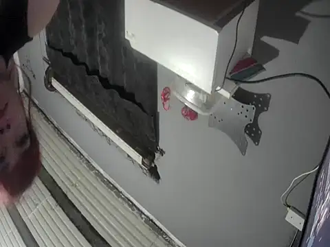 Miguel19971 online show from 10/16/25, 05:41