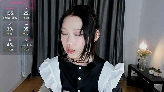 Snapshot of Hafu_yui chatting on 11/05/25, 03:23 Hafu yui online show from 11/05/25, 03:23