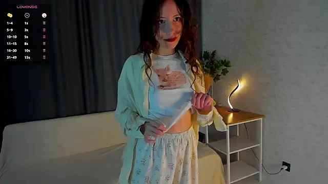 DelilahConsalvo online show from 10/01/25, 06:14