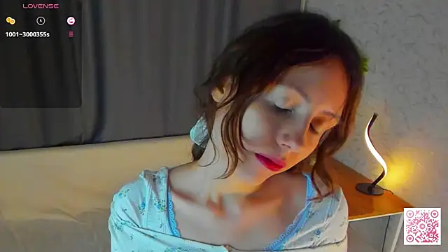 DelilahConsalvo online show from 10/19/25, 06:08