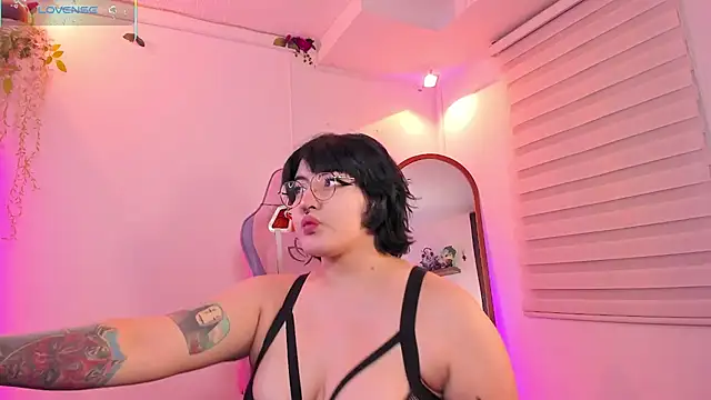 Berrykww  online show from 09/29/25, 10:36