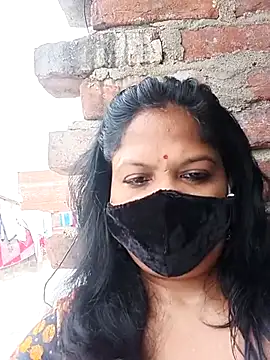 Snapshot of Mona_darling21 chatting on 09/27/25, 05:34 Mona darling21 online show from 09/27/25, 05:34