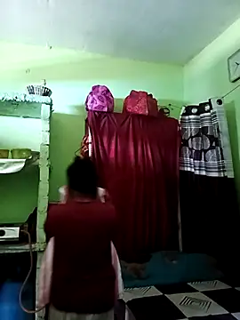 Snapshot of Mona_darling21 chatting on 10/13/25, 05:07 Mona darling21 online show from 10/13/25, 05:07