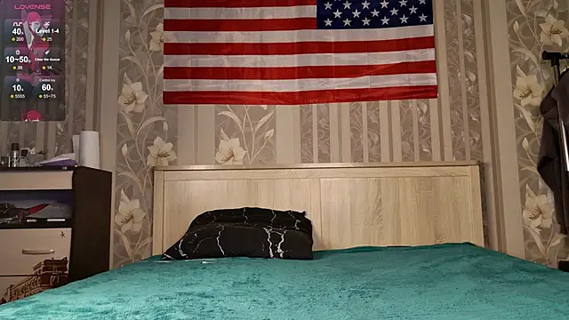 SoShyEmmyyy online show from 12/13/25, 07:53