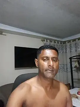 Snapshot of kingVibeX chatting on 10/10/25, 08:52 kingVibeX online show from 10/10/25, 08:52