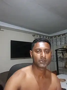 Snapshot of kingVibeX chatting on 10/11/25, 08:07 kingVibeX online show from 10/11/25, 08:07