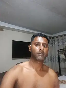 Snapshot of kingVibeX chatting on 10/12/25, 07:46 kingVibeX online show from 10/12/25, 07:46