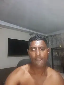 Snapshot of kingVibeX chatting on 10/13/25, 07:14 kingVibeX online show from 10/13/25, 07:14