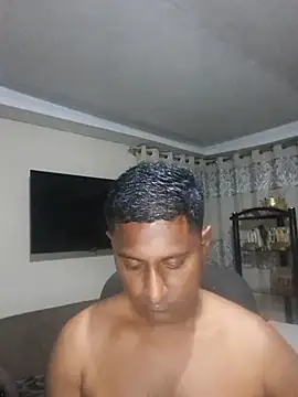 Snapshot of kingVibeX chatting on 10/14/25, 07:36 kingVibeX online show from 10/14/25, 07:36