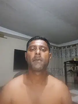 Snapshot of kingVibeX chatting on 10/25/25, 09:53 kingVibeX online show from 10/25/25, 09:53