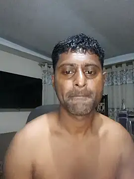 Snapshot of kingVibeX chatting on 10/30/25, 09:15 kingVibeX online show from 10/30/25, 09:15