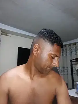 Snapshot of kingVibeX chatting on 11/02/25, 09:28 kingVibeX online show from 11/02/25, 09:28