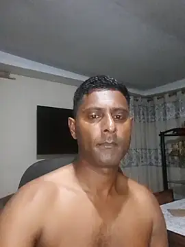 Snapshot of kingVibeX chatting on 11/23/25, 07:46 kingVibeX online show from 11/23/25, 07:46