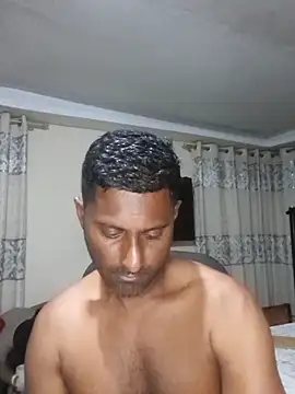 Snapshot of kingVibeX chatting on 11/28/25, 08:00 kingVibeX online show from 11/28/25, 08:00