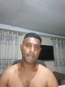 Snapshot of kingVibeX chatting on 12/04/25, 09:34 kingVibeX online show from 12/04/25, 09:34