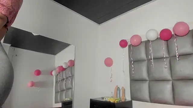 peyton  wat online show from 11/29/25, 03:31