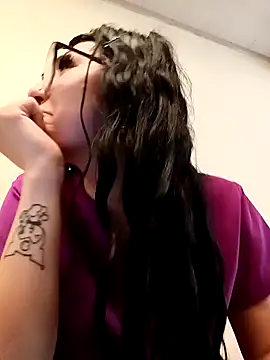 CAROLINA 17- online show from 10/15/25, 02:28