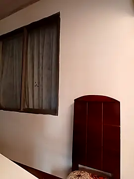 Snapshot of ANDREA-10_ chatting on 10/13/25, 01:22 ANDREA-10  online show from 10/13/25, 01:22