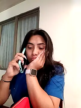 Snapshot of ANDREA-10_ chatting on 10/14/25, 02:40 ANDREA-10  online show from 10/14/25, 02:40