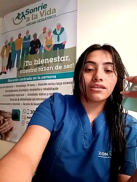 Snapshot of ANDREA-10_ chatting on 10/21/25, 02:07 ANDREA-10  online show from 10/21/25, 02:07