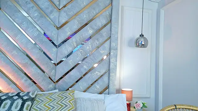 Donna-Doll- online show from 10/15/25, 03:34