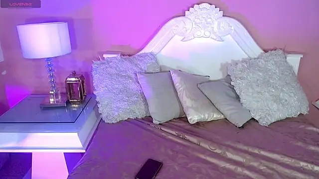  IsabellaRousse online show from 10/01/25, 07:09