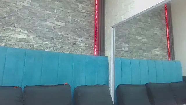 Lil Rose2006 online show from 11/07/25, 01:00