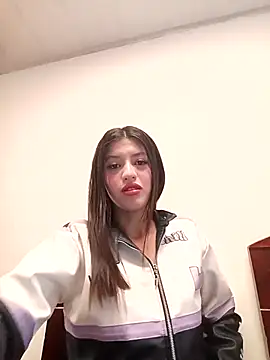 Snapshot of SALOME-28_ chatting on 09/25/25, 02:10 SALOME-28  online show from 09/25/25, 02:10