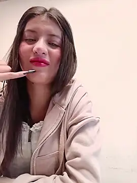 Snapshot of SALOME-28_ chatting on 10/17/25, 02:41 SALOME-28  online show from 10/17/25, 02:41